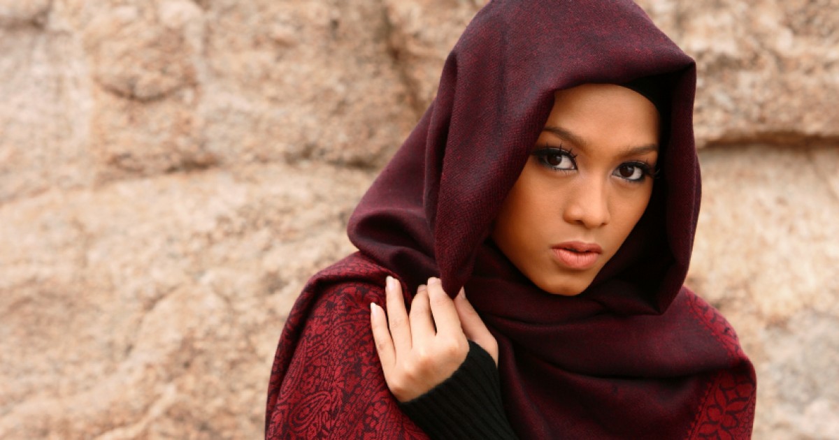 Tips Memilih Hijab yang Sesuai dengan Warna  Kulit Cantikmu 