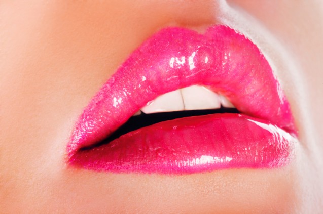 Apa Kata Warna  Lipstik yang Kamu Gunakan Pada Kencan 
