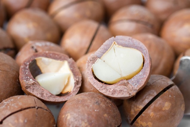 5 Jenis kacang yang baik untuk kesehatan jantung - Kacang makadamia