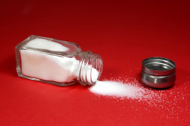 Cara menghilangkan ketombe secara alami dengan garam