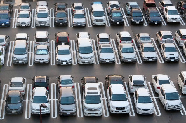 Parkir mobil di Jepang