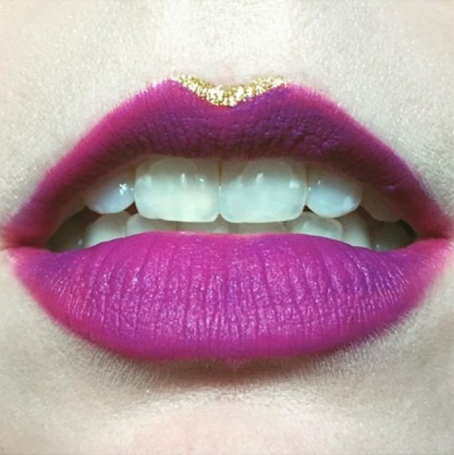 Purple gold lips