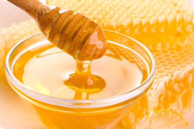 Tips mencerahkan wajah dengan madu